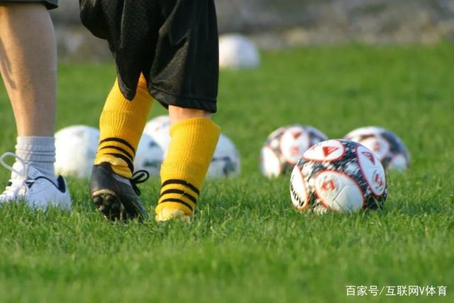 詹姆斯加盟76人，揭幕夜竟非赛季首场